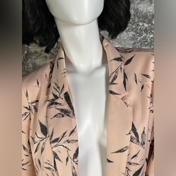 Pink Leaf Print Blazer - Picture 3 of 9